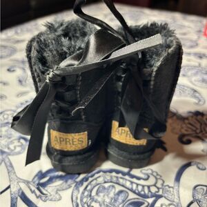5C Apres By Lamo Toddler Girls Cuff Wrap Black Faux Fur Boots EPC Size 5C Toddle
